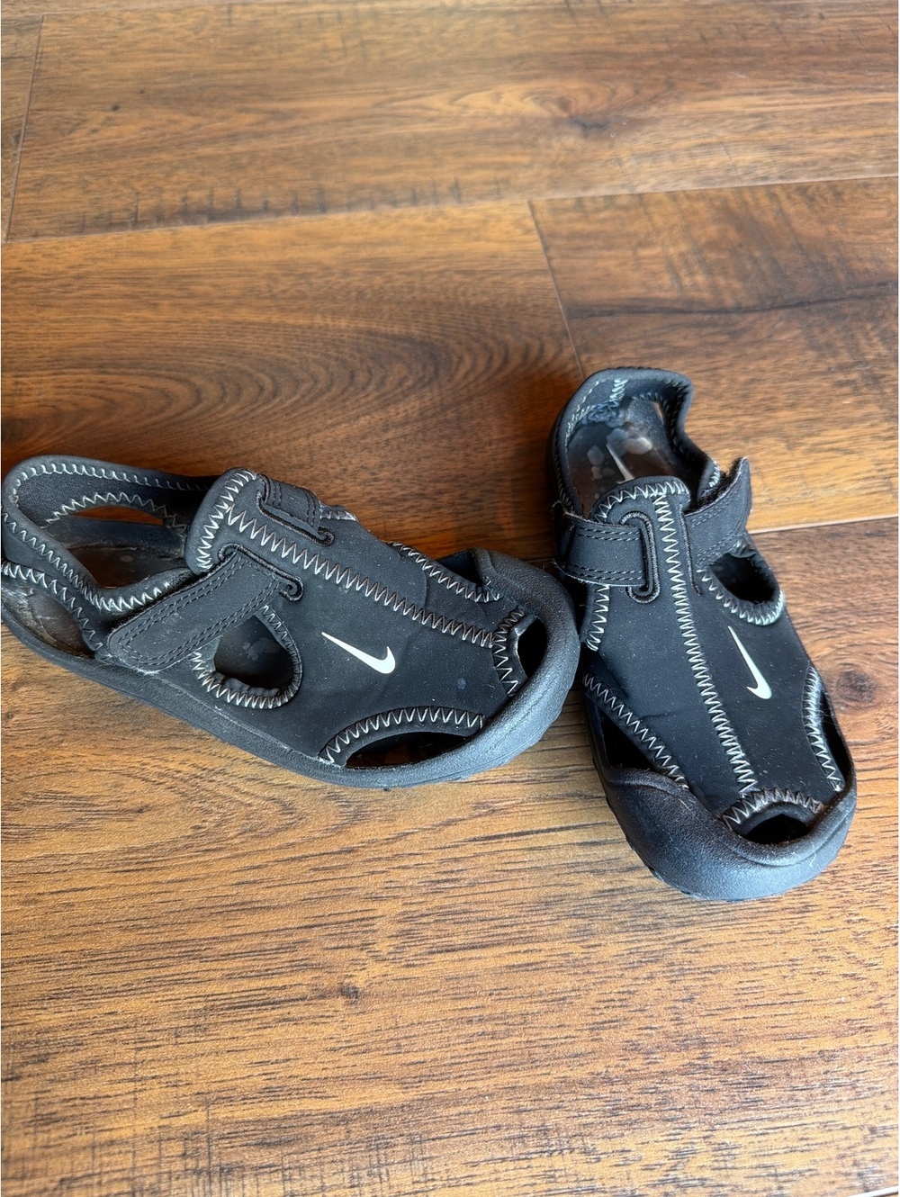 Nike Kids Black Sandals with Strap Size 9